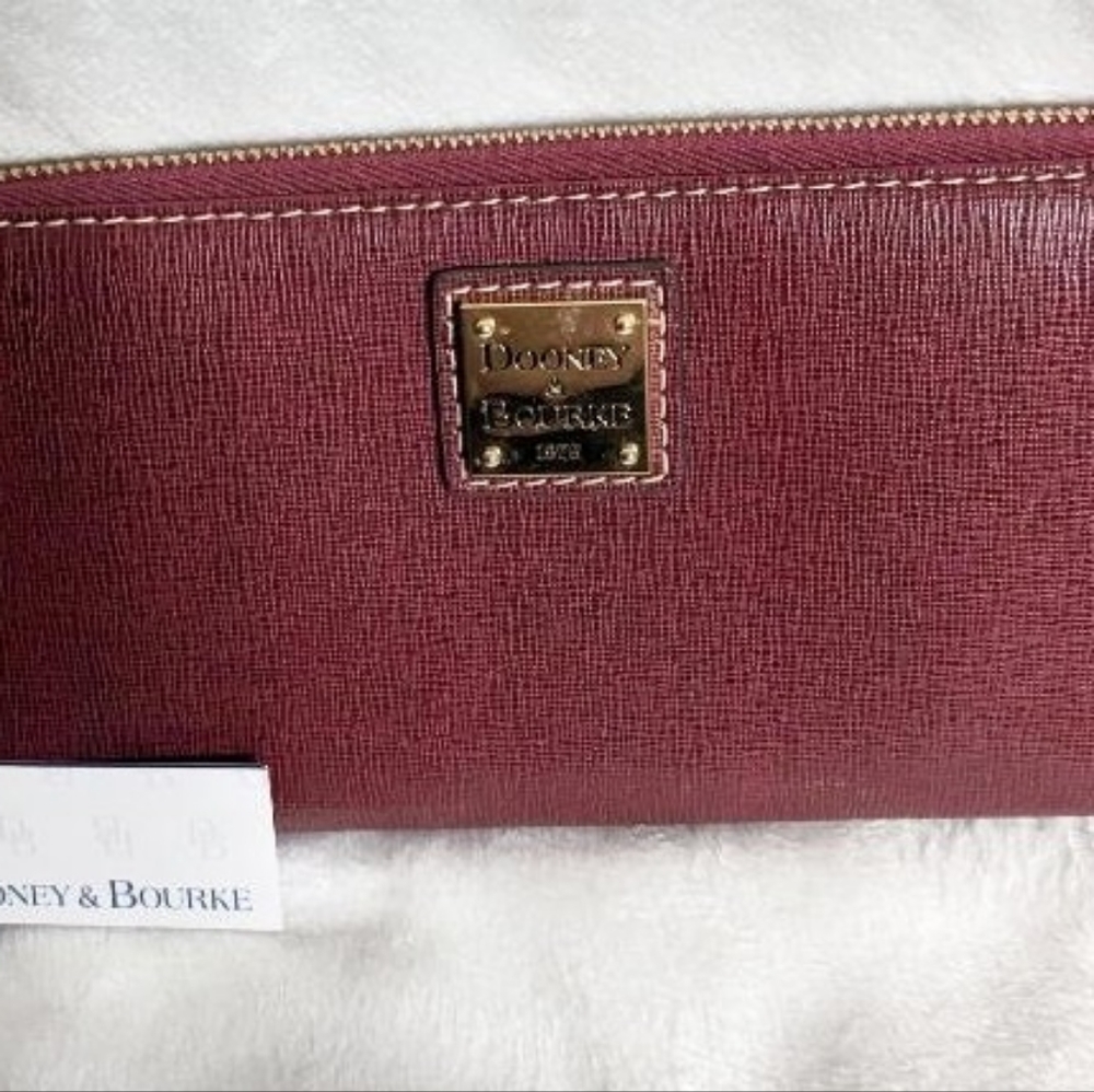 Dooney & Bourke Saffiano Leather Wallet